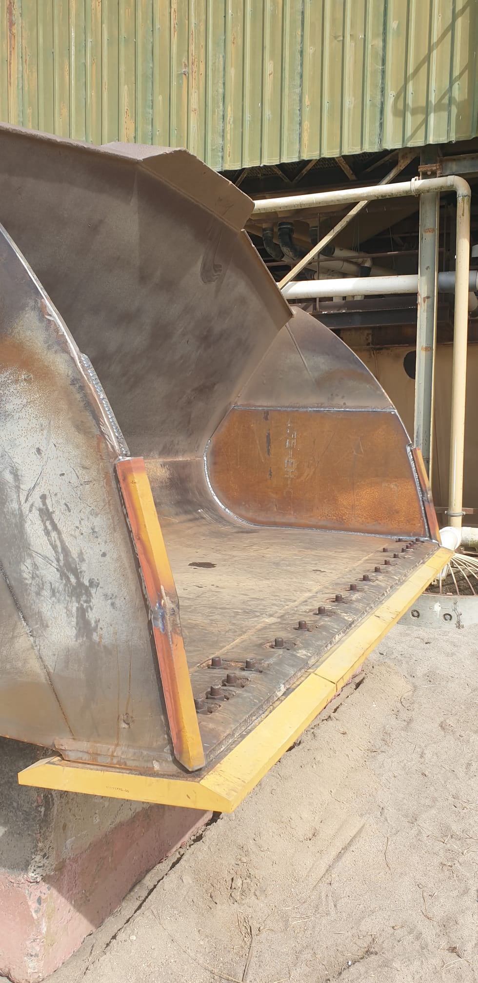 Loader bucket repair